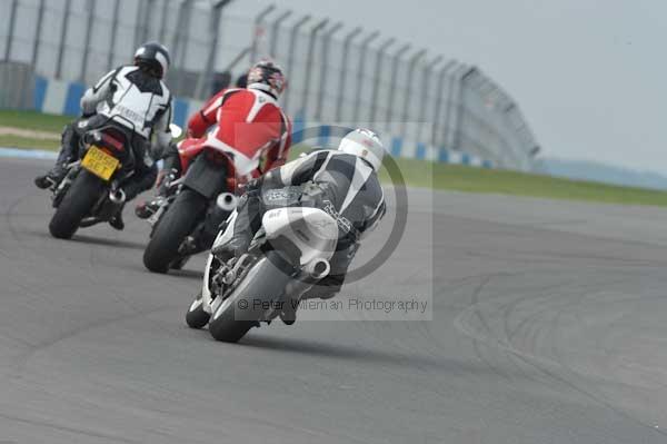 Motorcycle action photographs;Trackday digital images;donington;donington park leicestershire;donington photographs;event digital images;eventdigitalimages;no limits trackday;peter wileman photography;trackday;trackday photos
