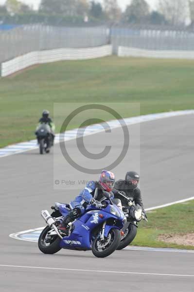 Motorcycle action photographs;Trackday digital images;donington;donington park leicestershire;donington photographs;event digital images;eventdigitalimages;no limits trackday;peter wileman photography;trackday;trackday photos