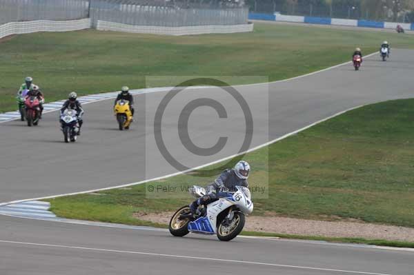 Motorcycle action photographs;Trackday digital images;donington;donington park leicestershire;donington photographs;event digital images;eventdigitalimages;no limits trackday;peter wileman photography;trackday;trackday photos