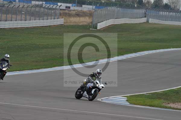 Motorcycle action photographs;Trackday digital images;donington;donington park leicestershire;donington photographs;event digital images;eventdigitalimages;no limits trackday;peter wileman photography;trackday;trackday photos