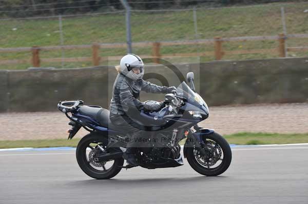 Motorcycle action photographs;Trackday digital images;donington;donington park leicestershire;donington photographs;event digital images;eventdigitalimages;no limits trackday;peter wileman photography;trackday;trackday photos