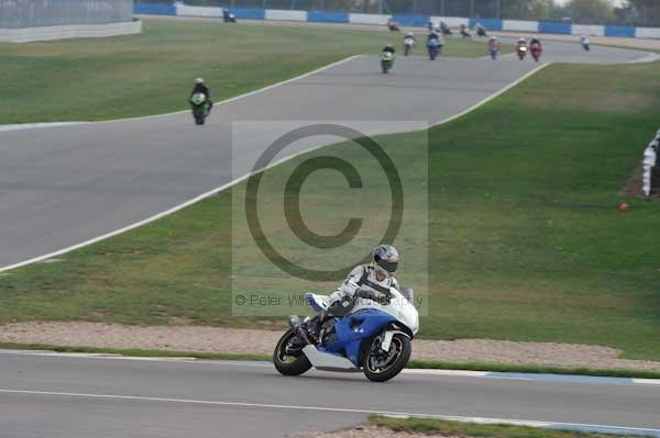 Motorcycle action photographs;Trackday digital images;donington;donington park leicestershire;donington photographs;event digital images;eventdigitalimages;no limits trackday;peter wileman photography;trackday;trackday photos