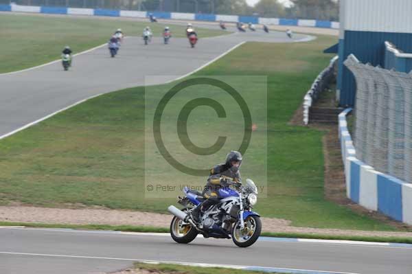 Motorcycle action photographs;Trackday digital images;donington;donington park leicestershire;donington photographs;event digital images;eventdigitalimages;no limits trackday;peter wileman photography;trackday;trackday photos
