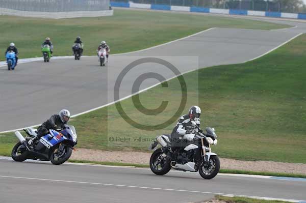 Motorcycle action photographs;Trackday digital images;donington;donington park leicestershire;donington photographs;event digital images;eventdigitalimages;no limits trackday;peter wileman photography;trackday;trackday photos