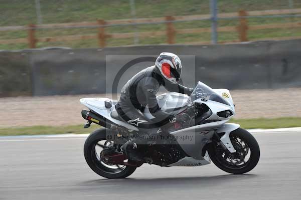 Motorcycle action photographs;Trackday digital images;donington;donington park leicestershire;donington photographs;event digital images;eventdigitalimages;no limits trackday;peter wileman photography;trackday;trackday photos