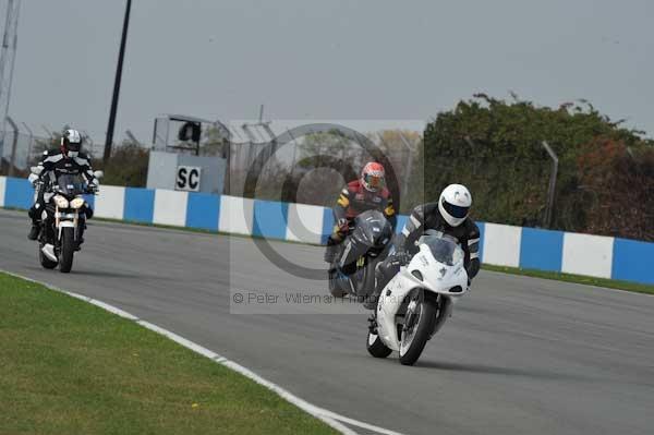 Motorcycle action photographs;Trackday digital images;donington;donington park leicestershire;donington photographs;event digital images;eventdigitalimages;no limits trackday;peter wileman photography;trackday;trackday photos