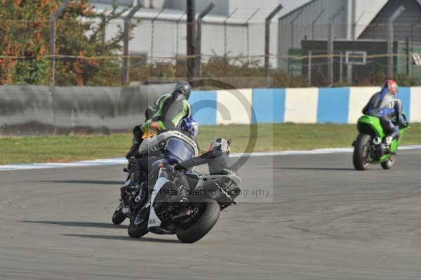 Motorcycle action photographs;Trackday digital images;donington;donington park leicestershire;donington photographs;event digital images;eventdigitalimages;no limits trackday;peter wileman photography;trackday;trackday photos