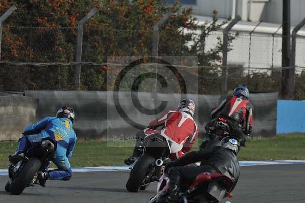 Motorcycle action photographs;Trackday digital images;donington;donington park leicestershire;donington photographs;event digital images;eventdigitalimages;no limits trackday;peter wileman photography;trackday;trackday photos