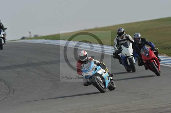 Motorcycle action photographs;Trackday digital images;donington;donington park leicestershire;donington photographs;event digital images;eventdigitalimages;no limits trackday;peter wileman photography;trackday;trackday photos