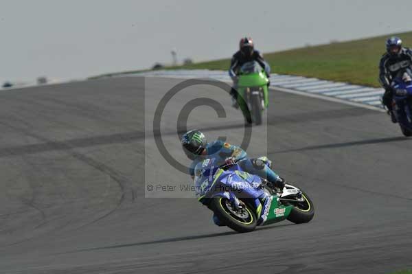 Motorcycle action photographs;Trackday digital images;donington;donington park leicestershire;donington photographs;event digital images;eventdigitalimages;no limits trackday;peter wileman photography;trackday;trackday photos