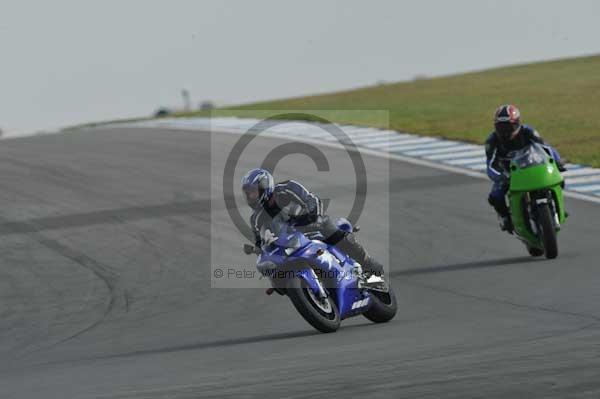 Motorcycle action photographs;Trackday digital images;donington;donington park leicestershire;donington photographs;event digital images;eventdigitalimages;no limits trackday;peter wileman photography;trackday;trackday photos