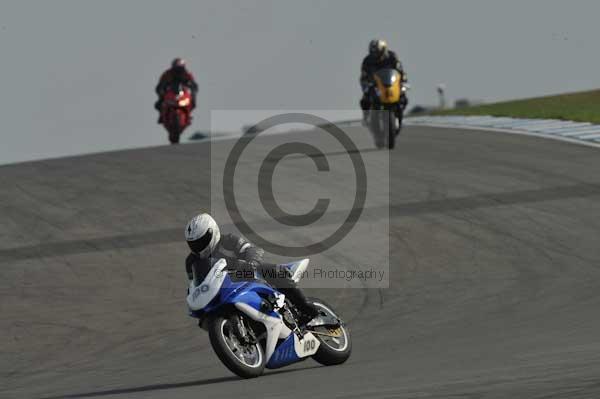 Motorcycle action photographs;Trackday digital images;donington;donington park leicestershire;donington photographs;event digital images;eventdigitalimages;no limits trackday;peter wileman photography;trackday;trackday photos
