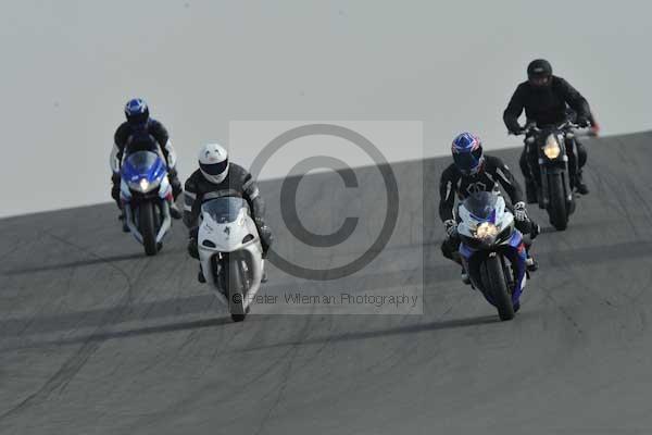 Motorcycle action photographs;Trackday digital images;donington;donington park leicestershire;donington photographs;event digital images;eventdigitalimages;no limits trackday;peter wileman photography;trackday;trackday photos