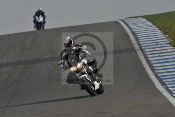 Motorcycle action photographs;Trackday digital images;donington;donington park leicestershire;donington photographs;event digital images;eventdigitalimages;no limits trackday;peter wileman photography;trackday;trackday photos