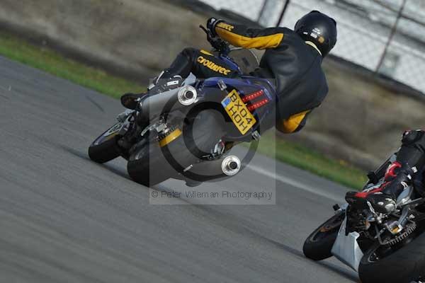 Motorcycle action photographs;Trackday digital images;donington;donington park leicestershire;donington photographs;event digital images;eventdigitalimages;no limits trackday;peter wileman photography;trackday;trackday photos