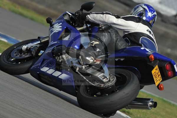 Motorcycle action photographs;Trackday digital images;donington;donington park leicestershire;donington photographs;event digital images;eventdigitalimages;no limits trackday;peter wileman photography;trackday;trackday photos