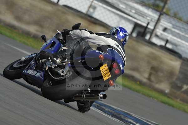 Motorcycle action photographs;Trackday digital images;donington;donington park leicestershire;donington photographs;event digital images;eventdigitalimages;no limits trackday;peter wileman photography;trackday;trackday photos