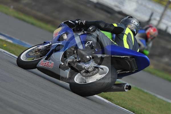 Motorcycle action photographs;Trackday digital images;donington;donington park leicestershire;donington photographs;event digital images;eventdigitalimages;no limits trackday;peter wileman photography;trackday;trackday photos