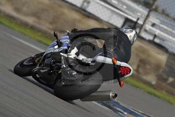 Motorcycle action photographs;Trackday digital images;donington;donington park leicestershire;donington photographs;event digital images;eventdigitalimages;no limits trackday;peter wileman photography;trackday;trackday photos