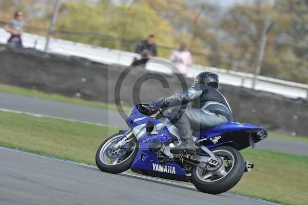 Motorcycle action photographs;Trackday digital images;donington;donington park leicestershire;donington photographs;event digital images;eventdigitalimages;no limits trackday;peter wileman photography;trackday;trackday photos