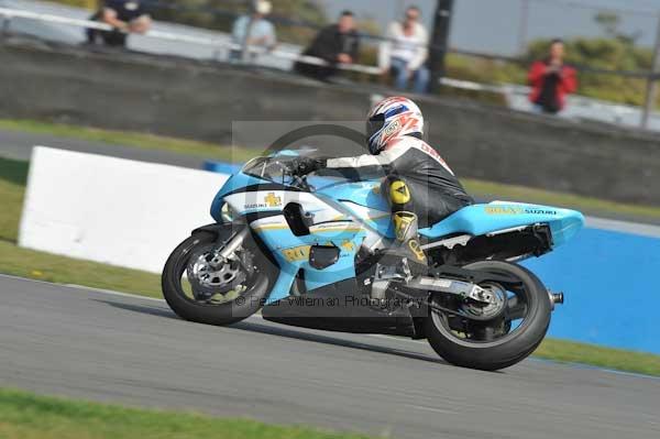 Motorcycle action photographs;Trackday digital images;donington;donington park leicestershire;donington photographs;event digital images;eventdigitalimages;no limits trackday;peter wileman photography;trackday;trackday photos