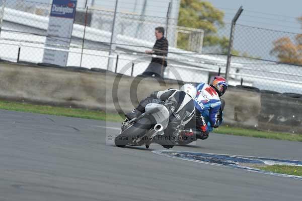 Motorcycle action photographs;Trackday digital images;donington;donington park leicestershire;donington photographs;event digital images;eventdigitalimages;no limits trackday;peter wileman photography;trackday;trackday photos