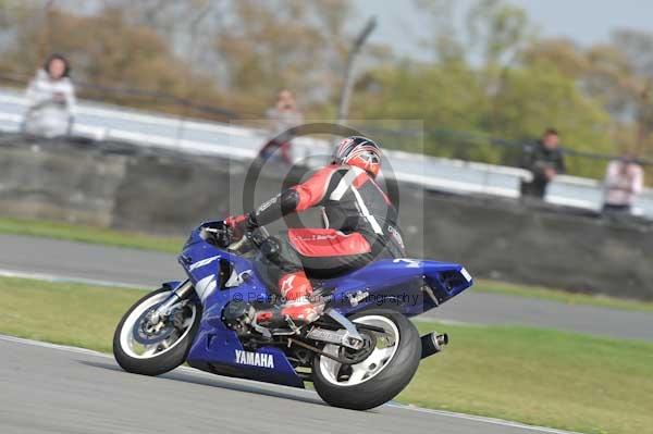 Motorcycle action photographs;Trackday digital images;donington;donington park leicestershire;donington photographs;event digital images;eventdigitalimages;no limits trackday;peter wileman photography;trackday;trackday photos