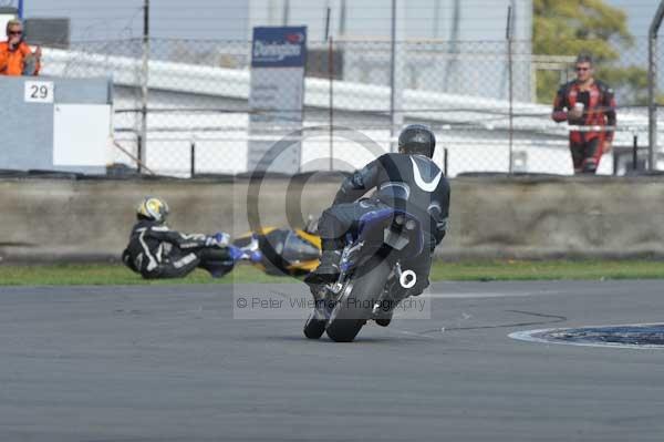 Motorcycle action photographs;Trackday digital images;donington;donington park leicestershire;donington photographs;event digital images;eventdigitalimages;no limits trackday;peter wileman photography;trackday;trackday photos