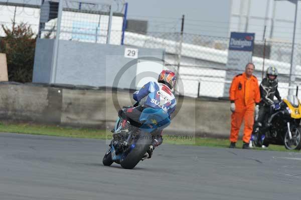 Motorcycle action photographs;Trackday digital images;donington;donington park leicestershire;donington photographs;event digital images;eventdigitalimages;no limits trackday;peter wileman photography;trackday;trackday photos