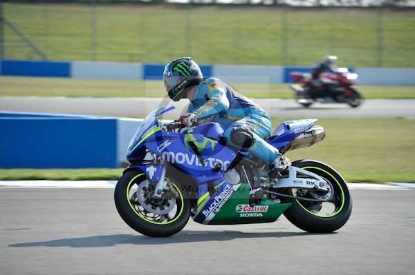 Motorcycle action photographs;Trackday digital images;donington;donington park leicestershire;donington photographs;event digital images;eventdigitalimages;no limits trackday;peter wileman photography;trackday;trackday photos