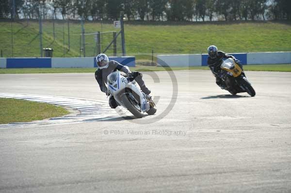 Motorcycle action photographs;Trackday digital images;donington;donington park leicestershire;donington photographs;event digital images;eventdigitalimages;no limits trackday;peter wileman photography;trackday;trackday photos