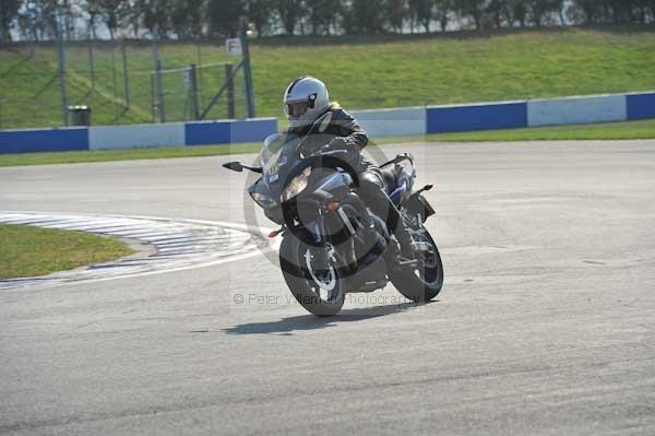 Motorcycle action photographs;Trackday digital images;donington;donington park leicestershire;donington photographs;event digital images;eventdigitalimages;no limits trackday;peter wileman photography;trackday;trackday photos