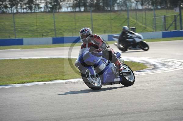 Motorcycle action photographs;Trackday digital images;donington;donington park leicestershire;donington photographs;event digital images;eventdigitalimages;no limits trackday;peter wileman photography;trackday;trackday photos