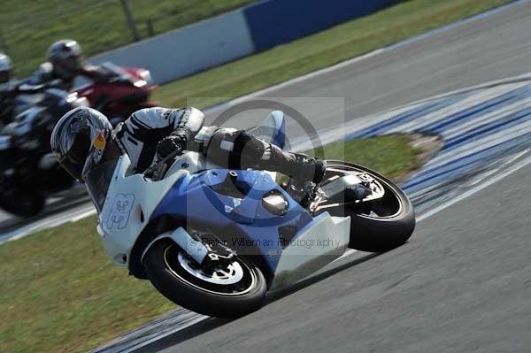 Motorcycle action photographs;Trackday digital images;donington;donington park leicestershire;donington photographs;event digital images;eventdigitalimages;no limits trackday;peter wileman photography;trackday;trackday photos