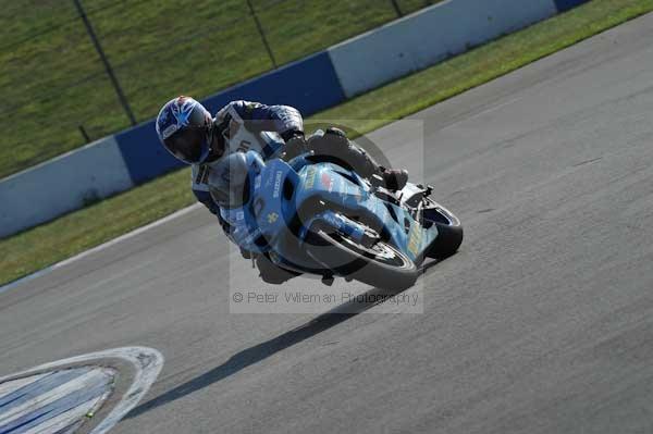 Motorcycle action photographs;Trackday digital images;donington;donington park leicestershire;donington photographs;event digital images;eventdigitalimages;no limits trackday;peter wileman photography;trackday;trackday photos