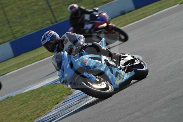 Motorcycle action photographs;Trackday digital images;donington;donington park leicestershire;donington photographs;event digital images;eventdigitalimages;no limits trackday;peter wileman photography;trackday;trackday photos