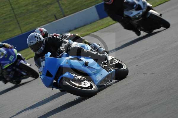 Motorcycle action photographs;Trackday digital images;donington;donington park leicestershire;donington photographs;event digital images;eventdigitalimages;no limits trackday;peter wileman photography;trackday;trackday photos