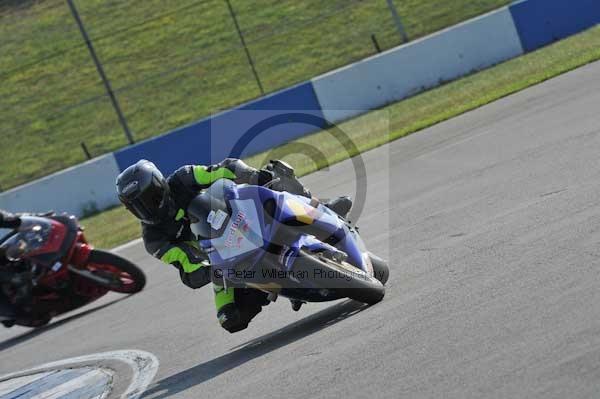 Motorcycle action photographs;Trackday digital images;donington;donington park leicestershire;donington photographs;event digital images;eventdigitalimages;no limits trackday;peter wileman photography;trackday;trackday photos
