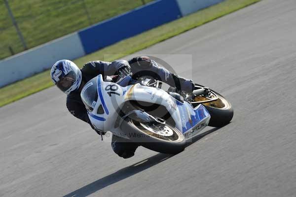 Motorcycle action photographs;Trackday digital images;donington;donington park leicestershire;donington photographs;event digital images;eventdigitalimages;no limits trackday;peter wileman photography;trackday;trackday photos