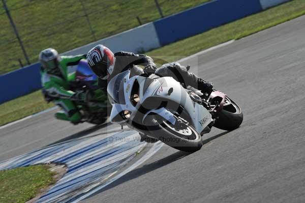 Motorcycle action photographs;Trackday digital images;donington;donington park leicestershire;donington photographs;event digital images;eventdigitalimages;no limits trackday;peter wileman photography;trackday;trackday photos