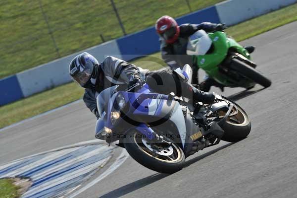 Motorcycle action photographs;Trackday digital images;donington;donington park leicestershire;donington photographs;event digital images;eventdigitalimages;no limits trackday;peter wileman photography;trackday;trackday photos