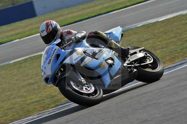 Motorcycle action photographs;Trackday digital images;donington;donington park leicestershire;donington photographs;event digital images;eventdigitalimages;no limits trackday;peter wileman photography;trackday;trackday photos