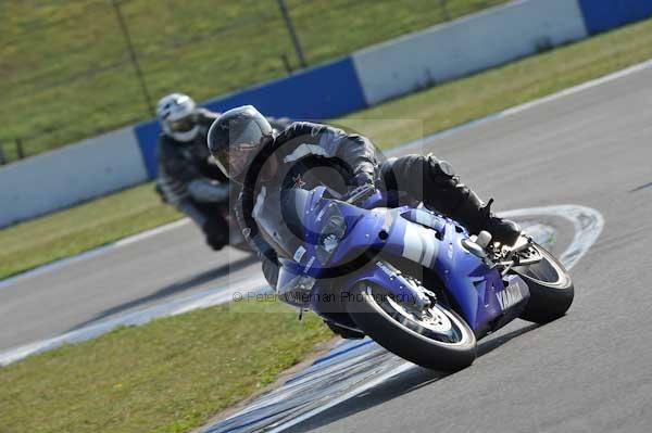 Motorcycle action photographs;Trackday digital images;donington;donington park leicestershire;donington photographs;event digital images;eventdigitalimages;no limits trackday;peter wileman photography;trackday;trackday photos