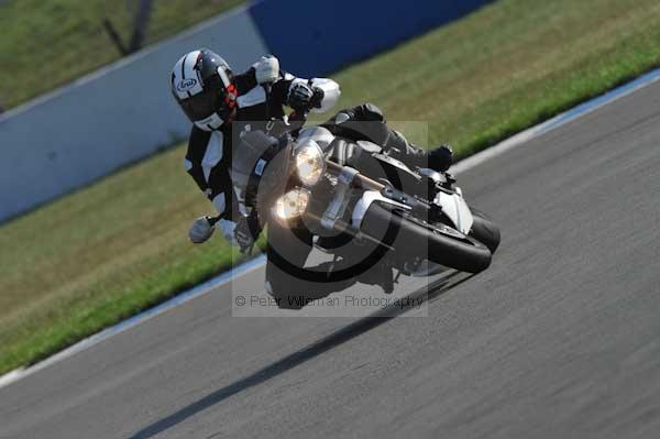 Motorcycle action photographs;Trackday digital images;donington;donington park leicestershire;donington photographs;event digital images;eventdigitalimages;no limits trackday;peter wileman photography;trackday;trackday photos