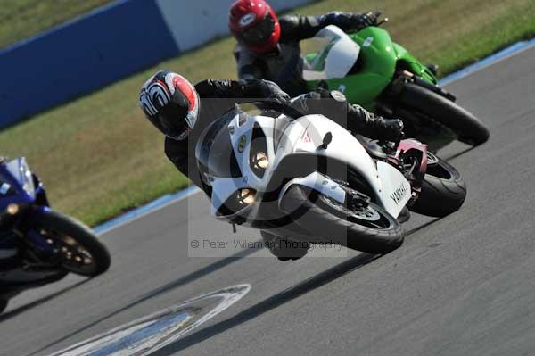 Motorcycle action photographs;Trackday digital images;donington;donington park leicestershire;donington photographs;event digital images;eventdigitalimages;no limits trackday;peter wileman photography;trackday;trackday photos