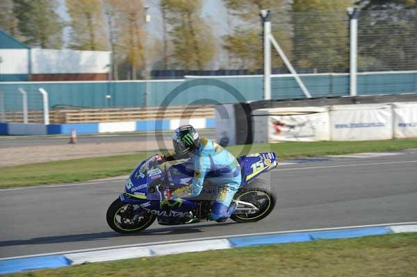 Motorcycle action photographs;Trackday digital images;donington;donington park leicestershire;donington photographs;event digital images;eventdigitalimages;no limits trackday;peter wileman photography;trackday;trackday photos