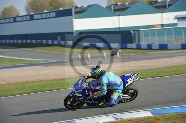 Motorcycle action photographs;Trackday digital images;donington;donington park leicestershire;donington photographs;event digital images;eventdigitalimages;no limits trackday;peter wileman photography;trackday;trackday photos