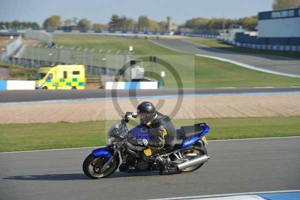 Motorcycle action photographs;Trackday digital images;donington;donington park leicestershire;donington photographs;event digital images;eventdigitalimages;no limits trackday;peter wileman photography;trackday;trackday photos