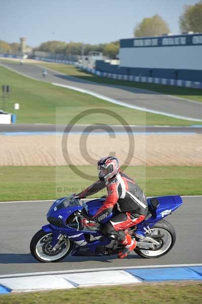 Motorcycle action photographs;Trackday digital images;donington;donington park leicestershire;donington photographs;event digital images;eventdigitalimages;no limits trackday;peter wileman photography;trackday;trackday photos
