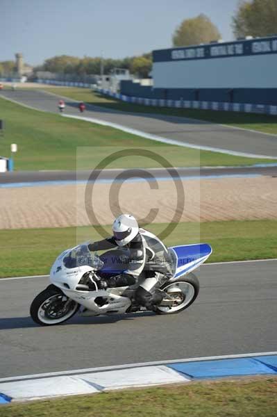 Motorcycle action photographs;Trackday digital images;donington;donington park leicestershire;donington photographs;event digital images;eventdigitalimages;no limits trackday;peter wileman photography;trackday;trackday photos
